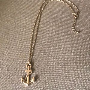 Gold anchor necklace